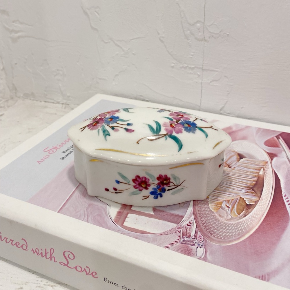 Small White Vintage Ceramic Floral Jewelry Jar with Gold Edges Trinket Box